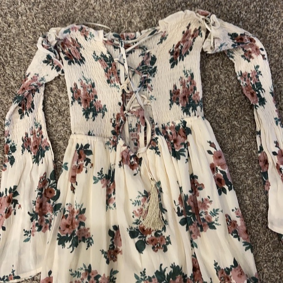 Strapless floral dress - Picture 2 of 3